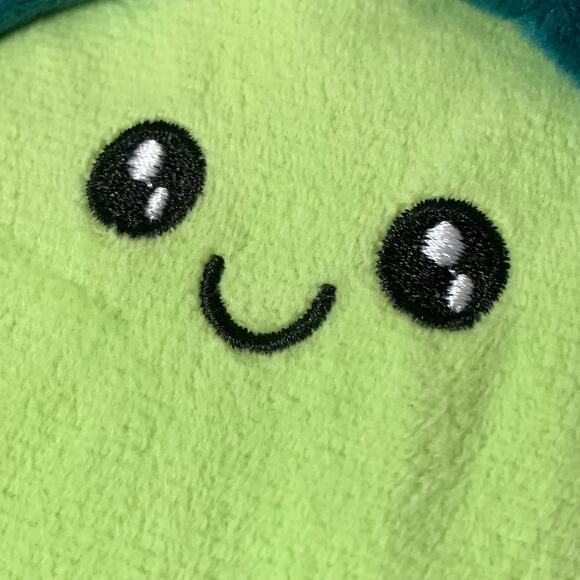 Avocado Dog Toy Avoca-Dog with Squeaker by Bow-Wow Pet Products Toss Fetch Play - Picture 7 of 8